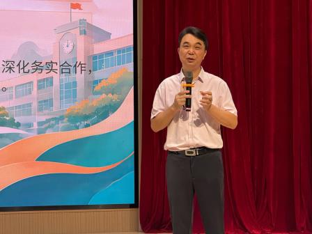 鸣鼓立志，跃向新高！ ——深圳市翠竹外国语实验学校举行2026-2027学年度第一学期开学典礼暨书记思政第一课
