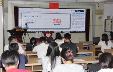 AI赋能教学管理 智慧点亮教育未来 ——深圳市南湖小学开展线上数字化教学专题培训