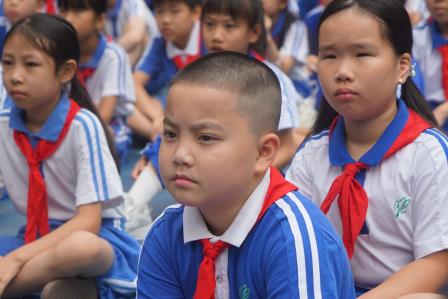 以热爱为舟，以专注为桨 ——罗湖小学书记校长思政课讲述中国数学家逐梦故事