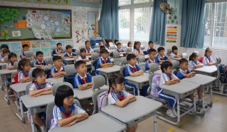 守安全底线 立文明新风 ——校长课堂为全校师生带来新学期成长指引课