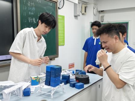 以理探万物，以化绘青春｜我校物化学科周精彩落幕
