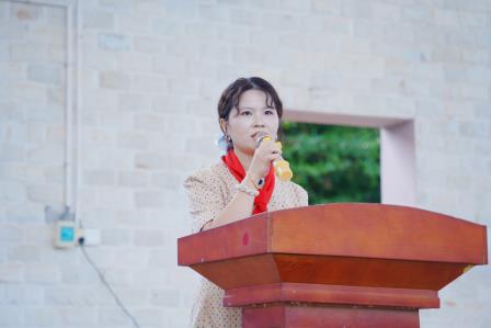 队旗引航向  少年启新程 ——罗湖实验学校举行七年级建队仪式暨国防教育开营仪式