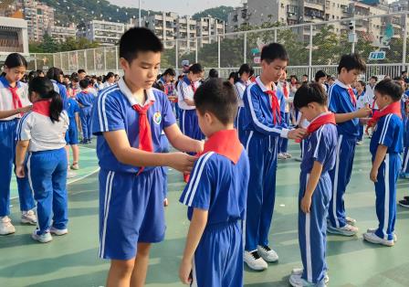 高举队旗跟党走 少年接力新长征 ——深圳市东昌小学举行2026年新队员入队仪式暨主题队日活动