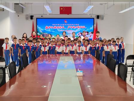 高举队旗跟党走 少年接力新长征——罗湖区东晓实验学校开展纪念少先队建队77周年主题活动