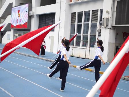 螺岭湖贝学校、螺岭外国语实验学校开展建队77周年主题建队日活动