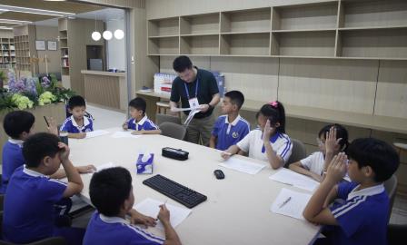 罗湖区第四督导组到东昌小学开展规范管理督导检查