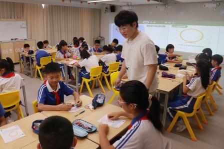 聚力集团教研 深耕道法课堂——罗湖区教科院实验教育集团道德与法治学科联合教研活动在淘金山小学顺利举行
