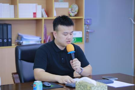 AI 赋能课堂 数智助推教研 —— 深圳市仙桐实验小学迎接罗湖区人工智能实验校 “百人听千课” 视导工作