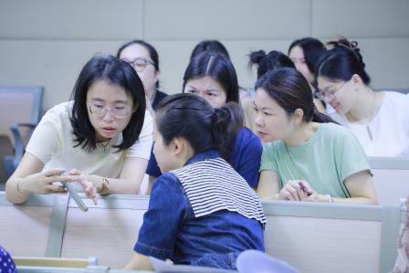 AI 赋能课堂 数智助推教研 —— 深圳市仙桐实验小学迎接罗湖区人工智能实验校 “百人听千课” 视导工作