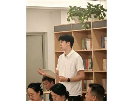 松风泉韵聚群英 同心笃行育师才--深圳市松泉实验学校举行2026-2027学年青年教师成长营开班仪式