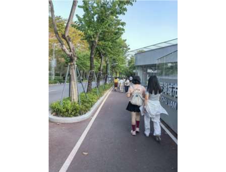 青衿拾趣 绿动罗湖——翠竹外国语实验学校工会开展教职工绿道徒步团建活动