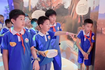 研学看世界，实践促成长——深圳市水库小学开展秋季社会实践活动