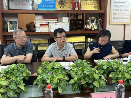 罗湖教科院“百人听千课”走进翠茵学校