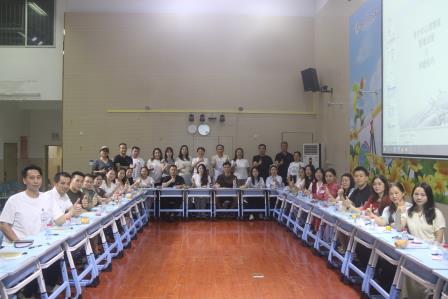 读懂少年心 携手护成长——深圳市人民小学开展“活力家长学校”家长合伙人系列专题培训