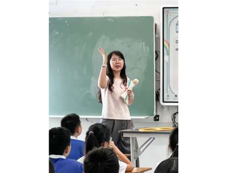 推门问诊察课堂，智研聚力促提质——翠园文锦中学开展推门听课活动
