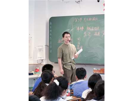 推门问诊察课堂，智研聚力促提质——翠园文锦中学开展推门听课活动