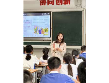 推门问诊察课堂，智研聚力促提质——翠园文锦中学开展推门听课活动
