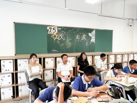推门问诊察课堂，智研聚力促提质——翠园文锦中学开展推门听课活动