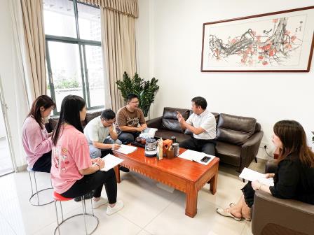 推门问诊察课堂，智研聚力促提质——翠园文锦中学开展推门听课活动