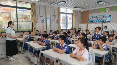 视导赋能促深耕 把脉课堂促成长——罗湖区教科院到莲塘小学开展“百人听千课”视导行动