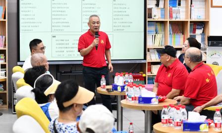 桑梓情系靖轩 侨聚共话百年 ——靖轩小学华侨校友返校交流活动