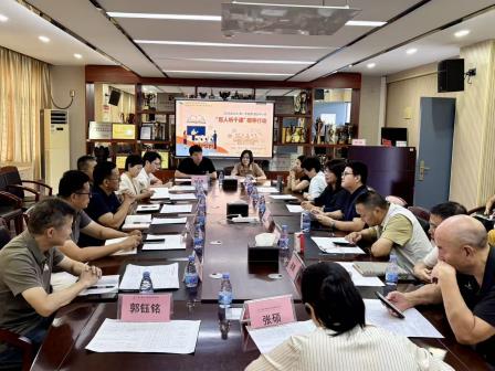 十位教研员“推门听课”，这场视导干货满满 ——罗湖区教科院莅临南科大附属罗湖中学开展“百人听千课”教学视导工作