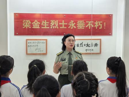 寻访本土英雄 廉润红色初心 ——翠北教育集团开展“行走的廉政课”暨“每周半天计划”实践研学活动