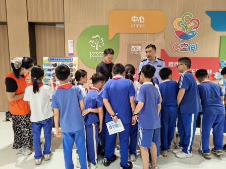 法治润童心 研学促成长——景园实验小学开展“每周半天计划”研学实践活动