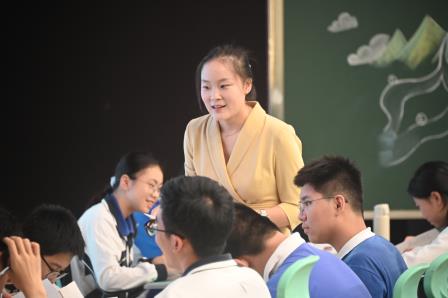 深耕“学思创”新质课堂，聚力教研提质增效 ——罗湖区初中道德与法治学科研讨活动在桂园中学举行