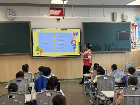 罗湖外语小学开展“家长讲师进校园”活动