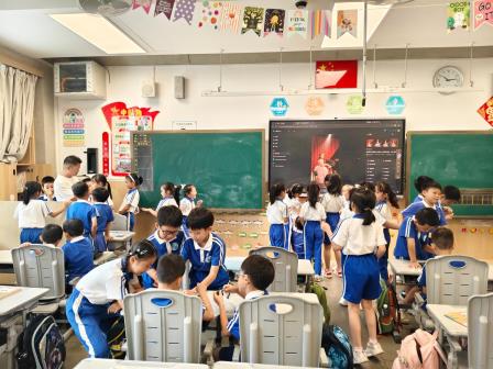 罗湖外语小学开展“家长讲师进校园”活动